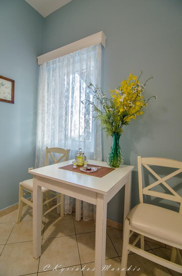 La Casa Del Vitsi Apartment Палиохора Екстериор снимка